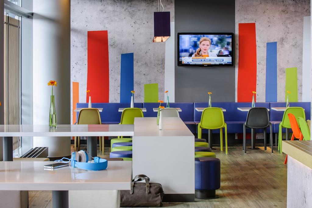 Ibis Budget Karlsruhe Exterior foto